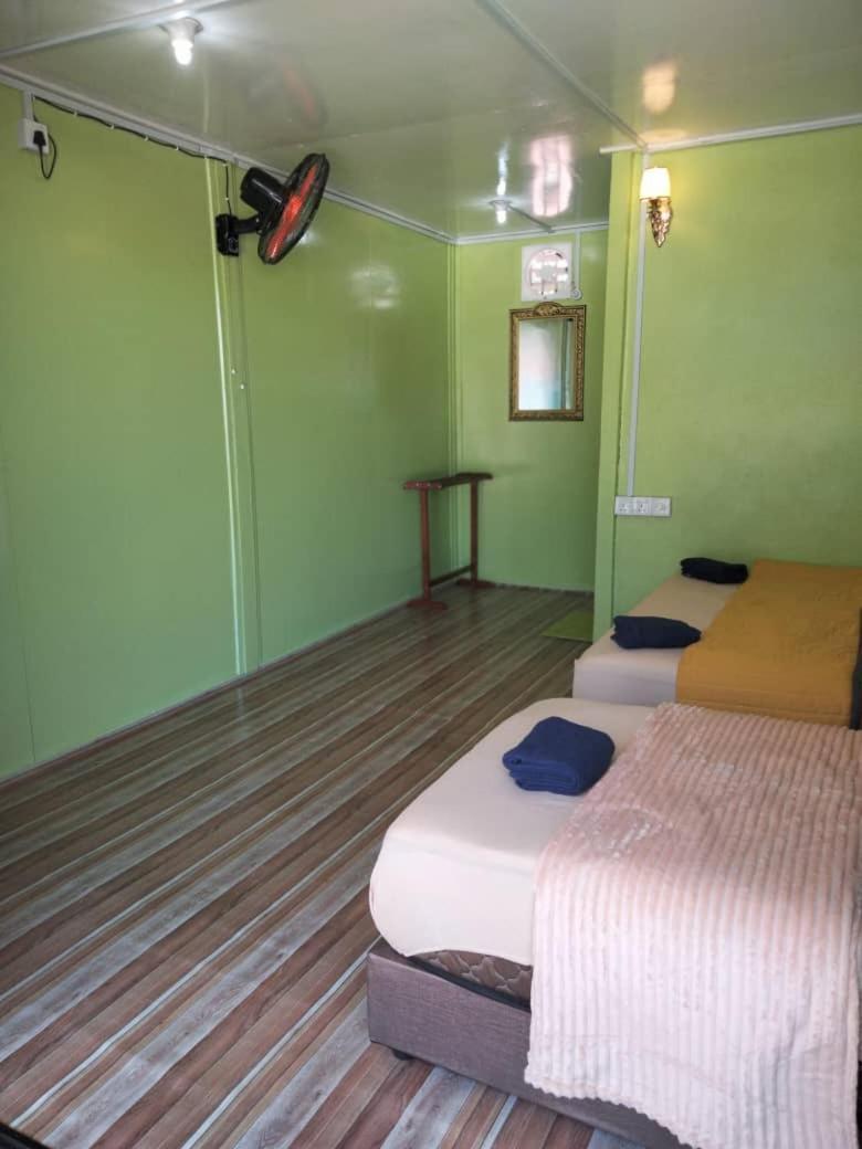 Oceanboys Inn Kampong Pasir Panjang  Εξωτερικό φωτογραφία